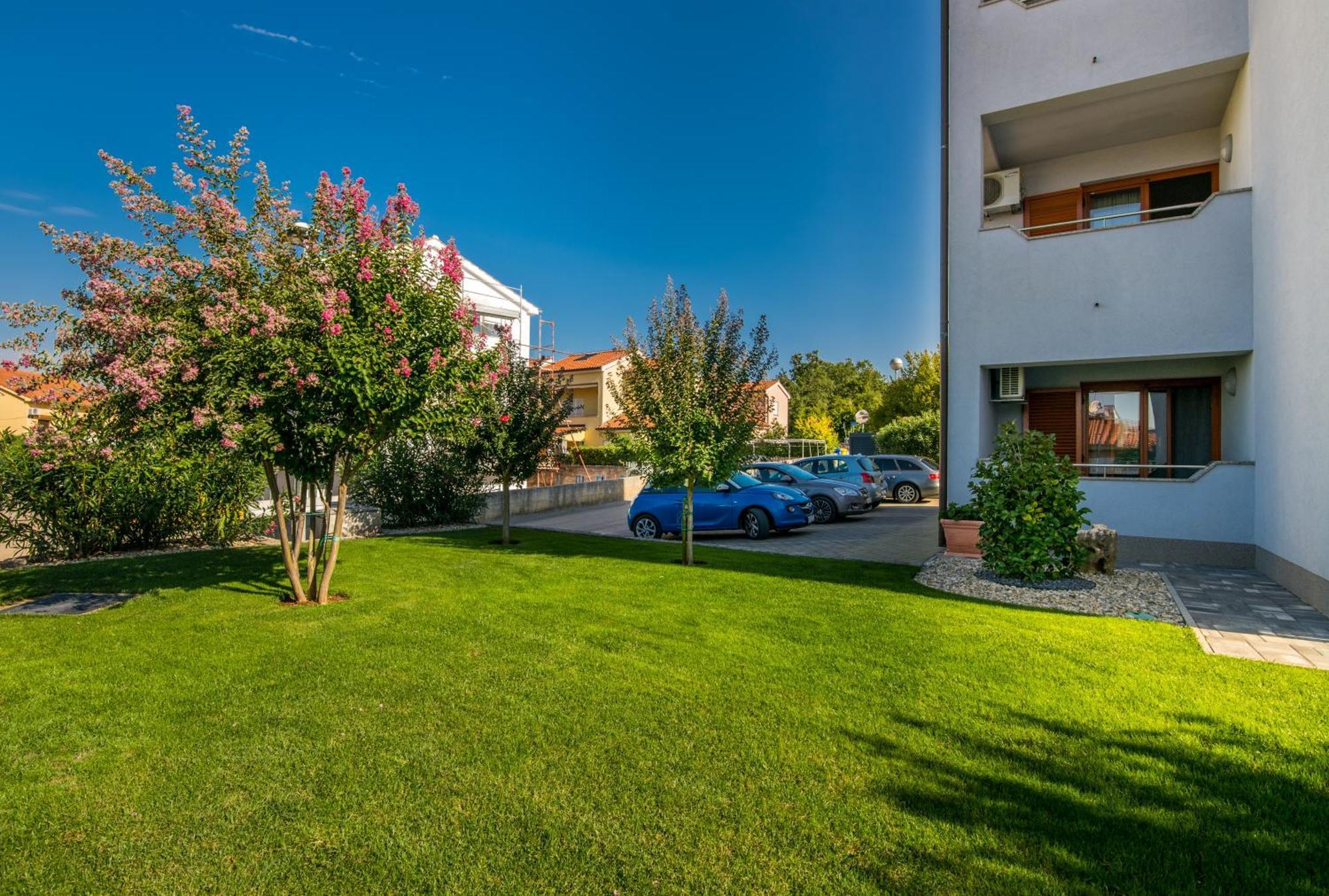 Apartments Kvarner 2 Malinska Buitenkant foto