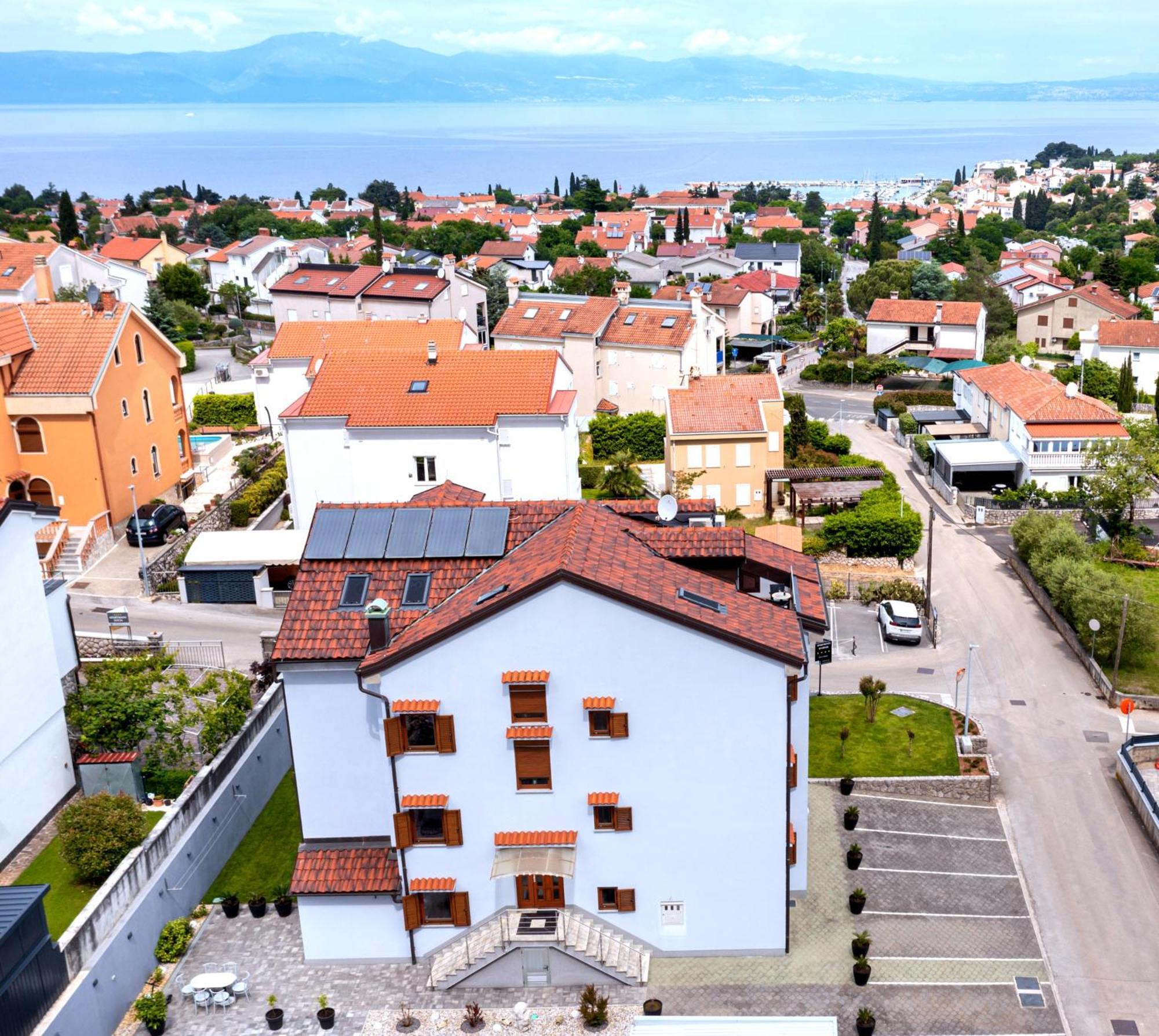 Apartments Kvarner 2 Malinska Buitenkant foto