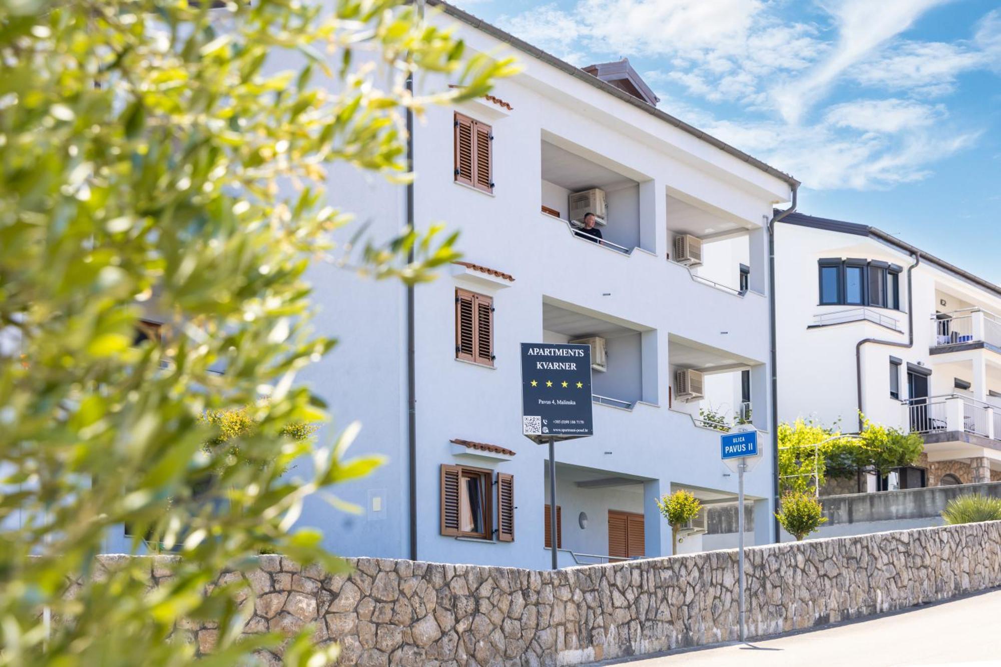 Apartments Kvarner 2 Malinska Buitenkant foto